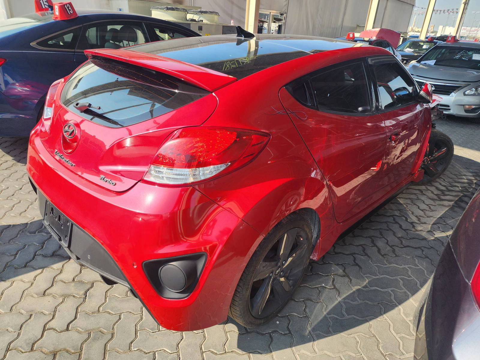 2013 HYUNDAI VELOSTER — 132368 Miles — Lot 37877281 - Marhaba Auctions Used Cars - Image 4