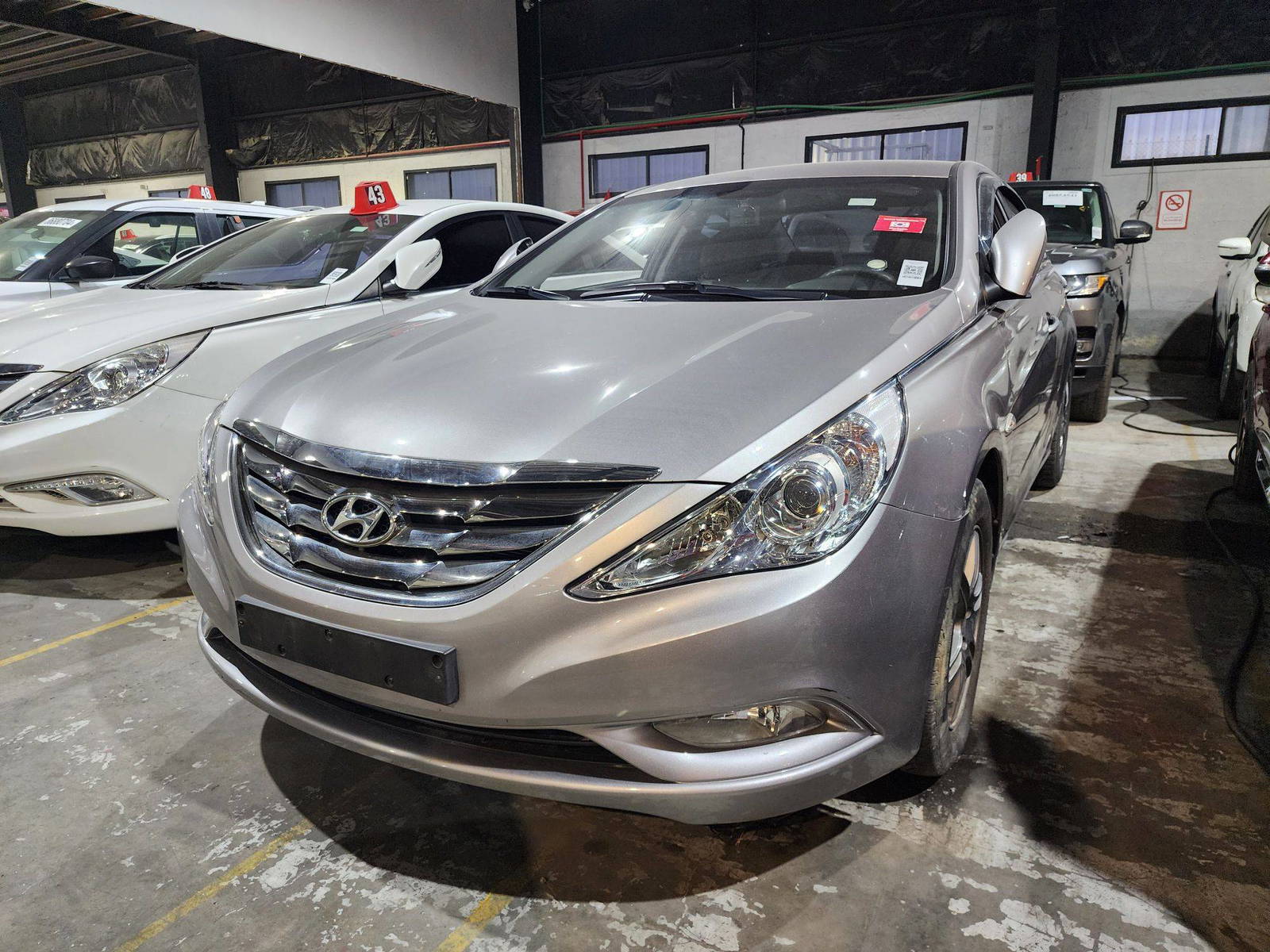 2011 HYUNDAI SONATA — 103141 KM — Lot 220253 — Al Quoz - Marhaba Auctions Used Cars - Image 6