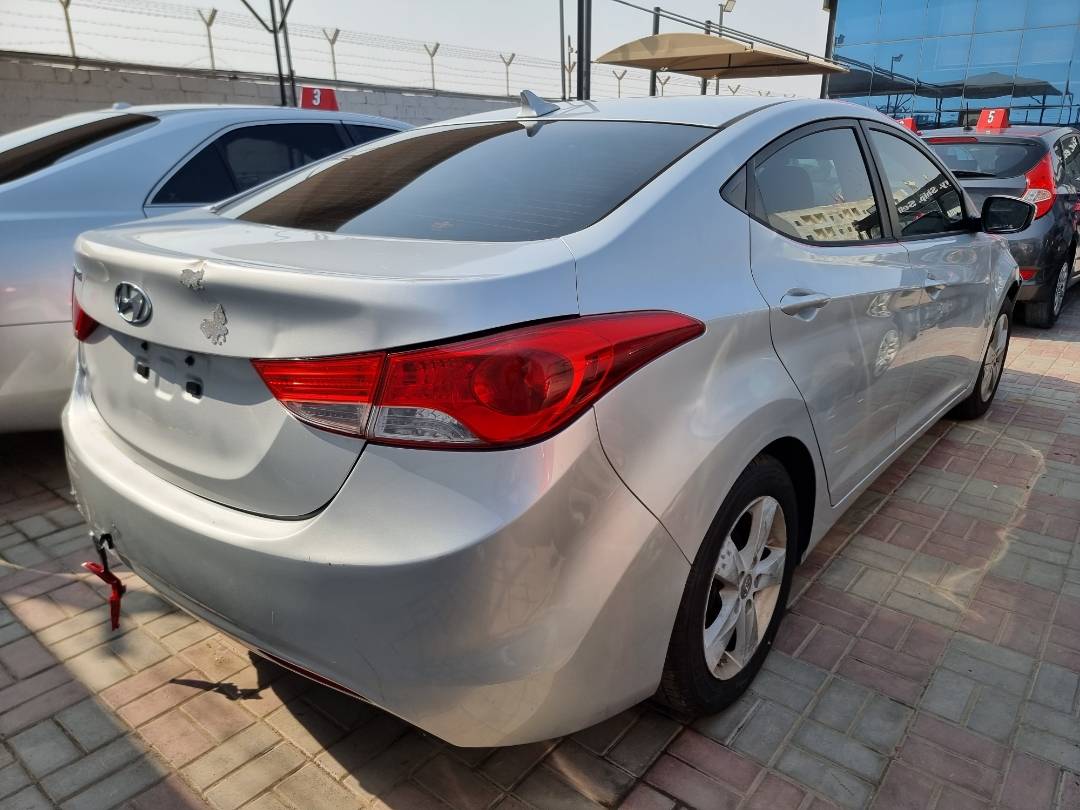 2012 HYUNDAI ELANTRA — 199644 Miles — Lot 46927 — Ind. 12 - Marhaba Auctions Used Cars - Image 4