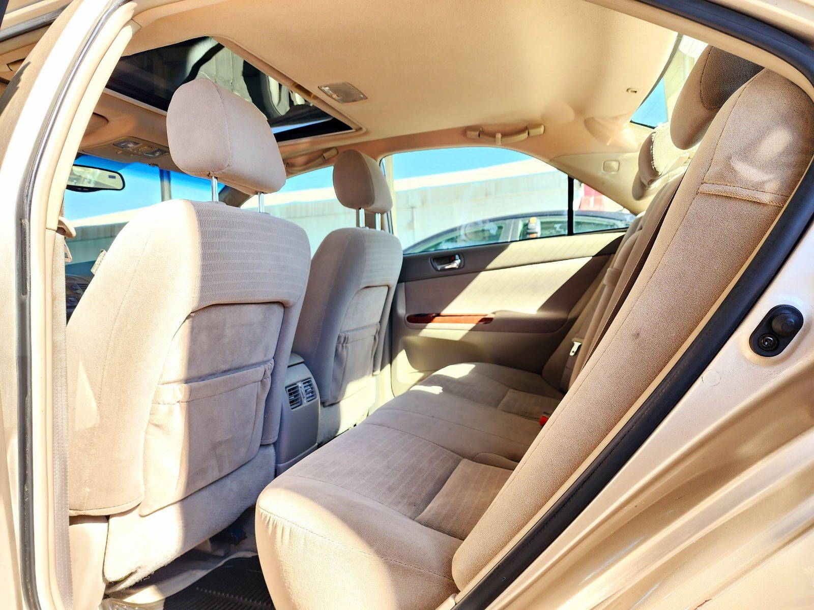 2005 TOYOTA CAMRY — 135925 Miles — Lot 70212654 — Souq - Marhaba Auctions Used Cars - Image 6