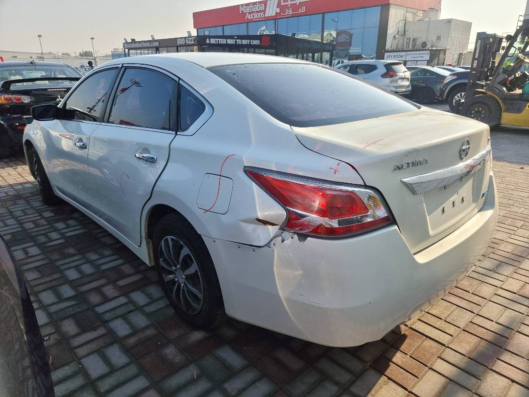 2014 NISSAN ALTIMA — 188276 Miles — Lot 124578 — Main - Marhaba Auctions Used Cars - Image 5