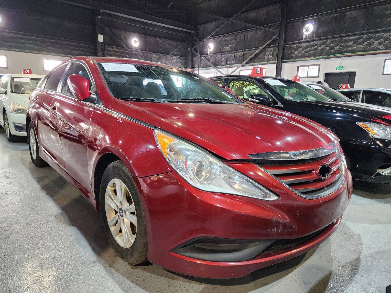 2014 HYUNDAI SONATA — 197621 Miles — Lot 39313319 — Al Quoz - Marhaba Auctions Used Cars - Image 5