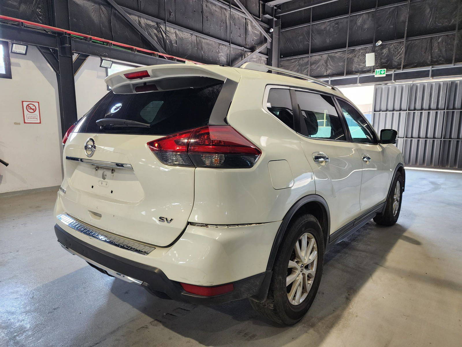 2018 NISSAN ROGUE — 114394 Miles — Lot 58766 — Al Quoz - Marhaba Auctions Used Cars - Image 5