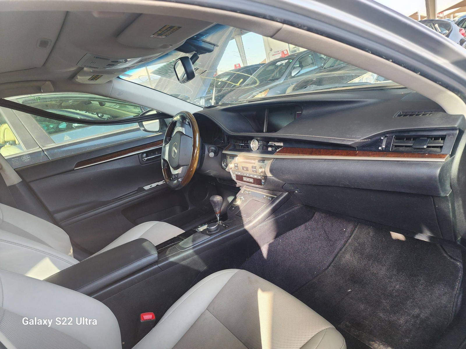 2015 LEXUS ES 350 — 120043 Miles — Lot 04398 - Marhaba Auctions Used Cars - Image 5