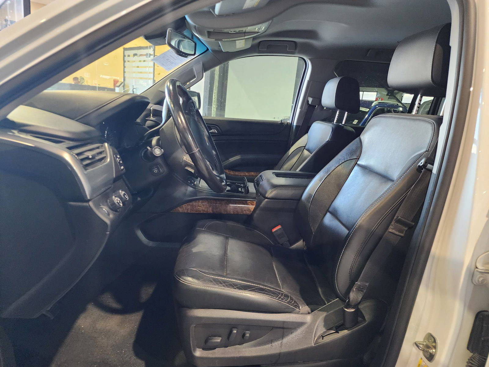 2018 CHEVROLET SUBURBAN — 180635 KM — Lot 89785 — Main - Marhaba Auctions Used Cars - Image 11