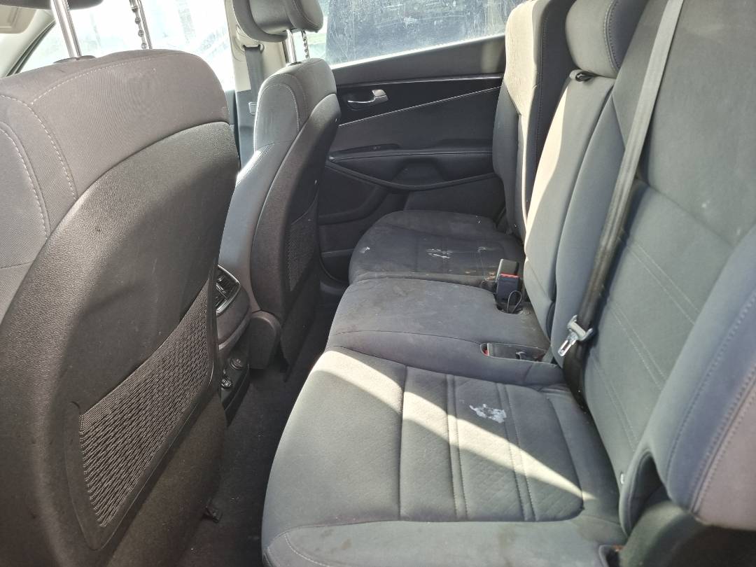 KIA SORENTO 2017 - Marhaba Auction Used Cars - Image 6