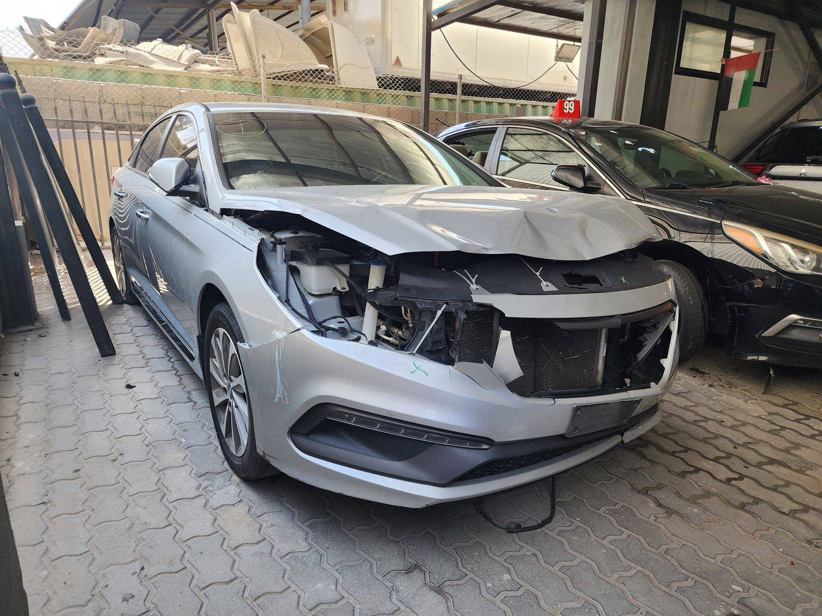 2015 HYUNDAI SONATA SPORT — 167371 Miles — Lot 41055704 — Al Quoz - Marhaba Auctions Used Cars - Image 4