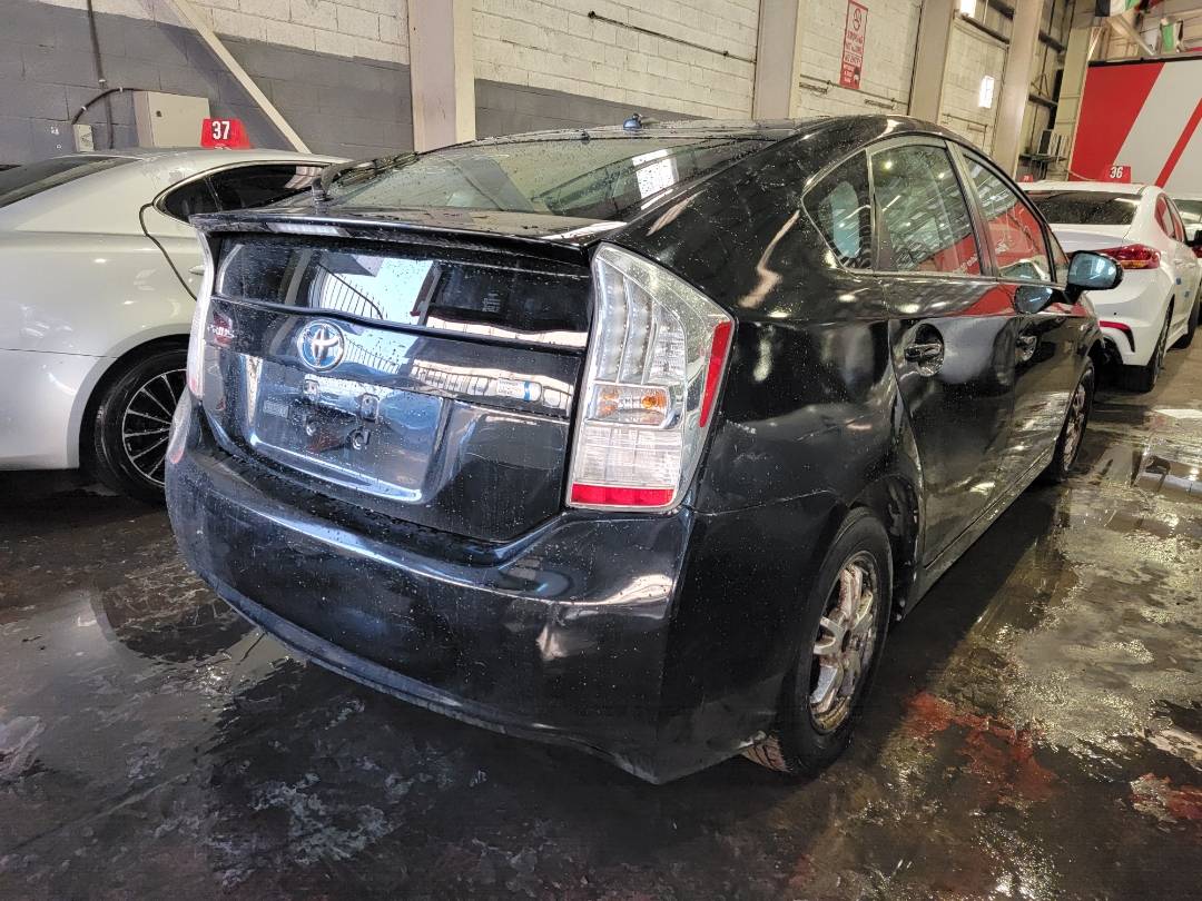 2010 TOYOTA PRIUS — Lot XA0104313 — Main - Marhaba Auctions Used Cars - Image 3