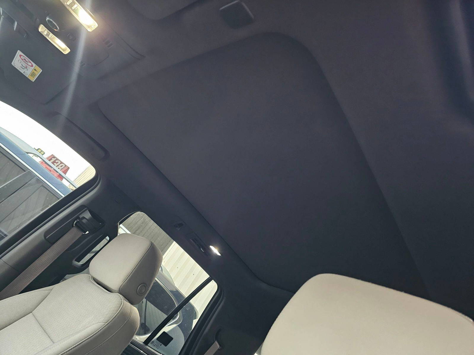 2023 GMC YUKON — 87949 KM — Lot R212575 — Main - Marhaba Auctions Used Cars - Image 10