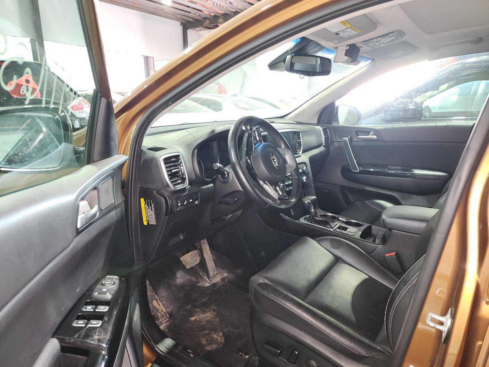 2021 KIA SPORTAGE — 37420 Miles — Lot 49776395 — Main - Marhaba Auctions Used Cars - Image 9