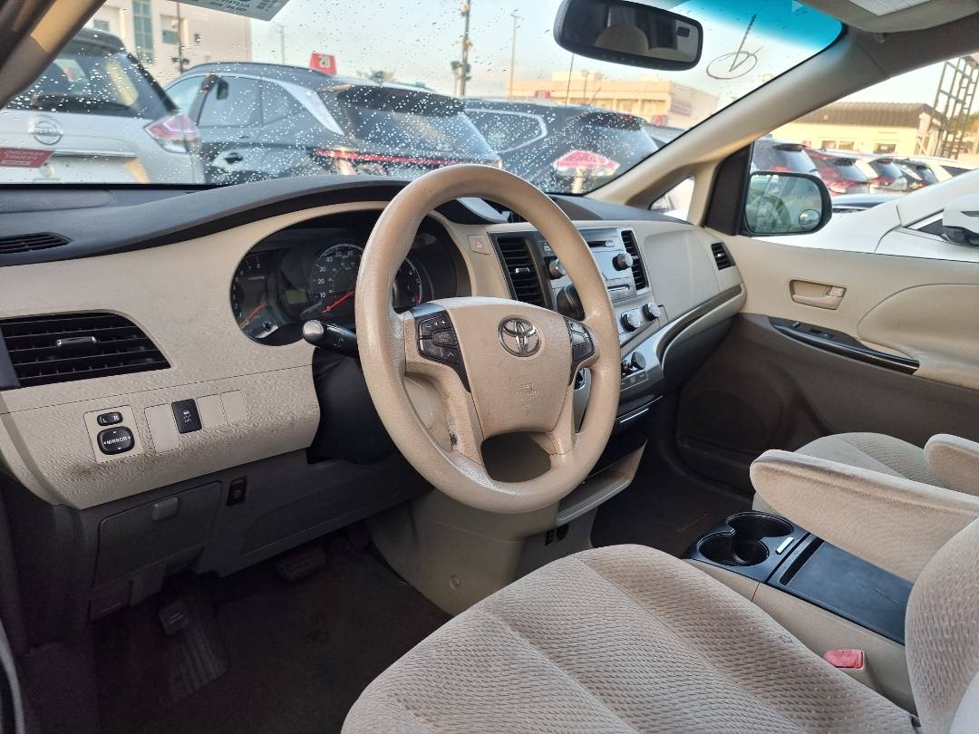 2011 TOYOTA SIENNA — 199453 Miles — Lot S017852 — Ind. 12 - Marhaba Auctions Used Cars - Image 6