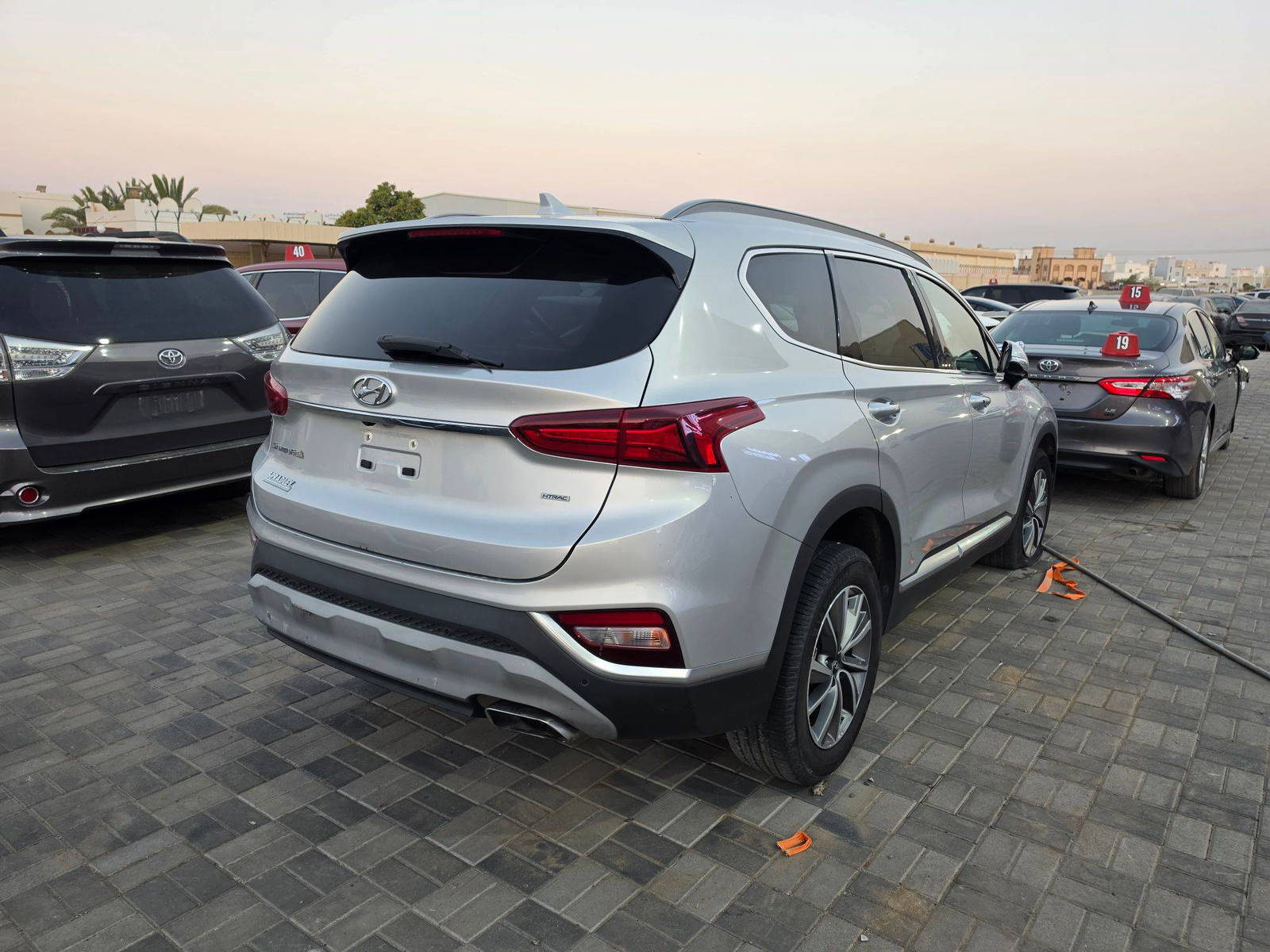 HYUNDAI SANTA FE LIMITED 2019 - Marhaba Auction Used Cars - Image 5