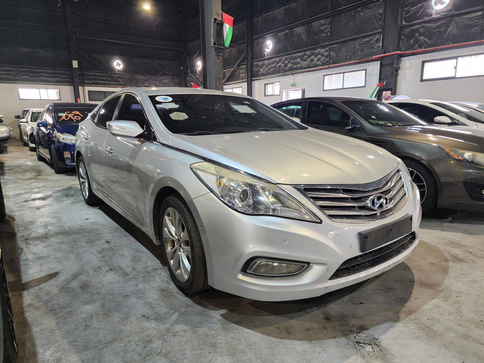 2011 HYUNDAI GRANDEUR — 170112 KM — Lot 57675 — Ind. 12 - Marhaba Auctions Used Cars - Image 5