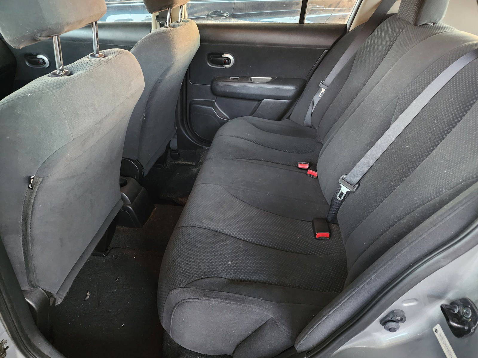 2012 NISSAN VERSA — 160474 Miles — Lot 70774183 - Marhaba Auctions Used Cars - Image 8