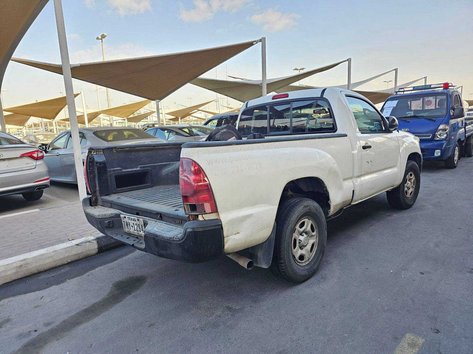 2013 TOYOTA TACOMA — 211703 Miles — Lot DX029198 — Souq - Marhaba Auctions Used Cars - Image 5