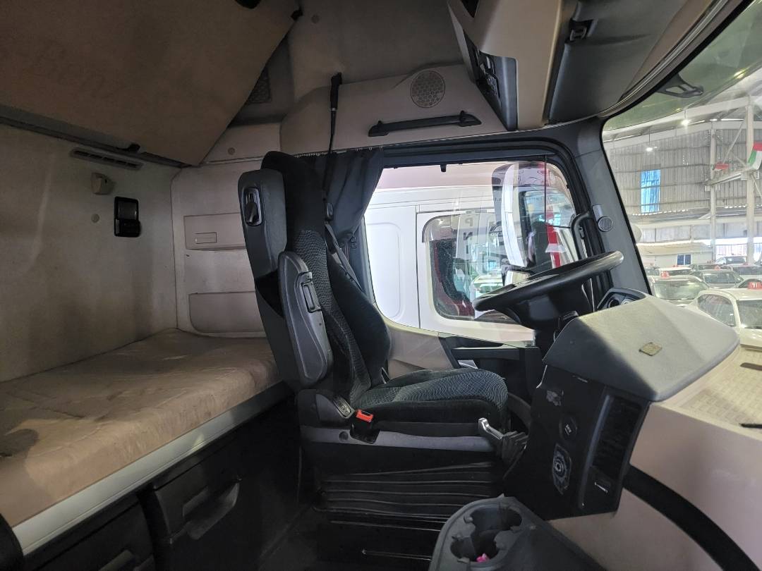 2014 MERCEDES BENZ ACTROS 1843 — 1000738 KM — Lot L858968 — Main - Marhaba Auctions Used Cars - Image 9