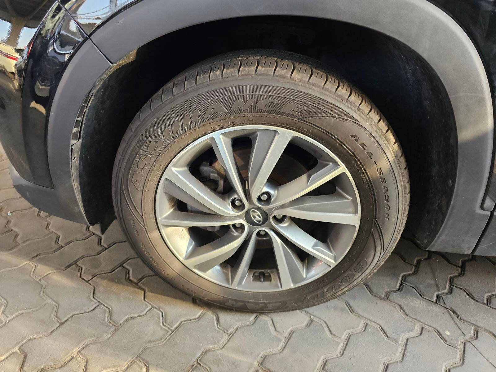 2019 HYUNDAI SANTA FE — 73327 Miles — Lot D5KH030630 — Souq - Marhaba Auctions Used Cars - Image 11