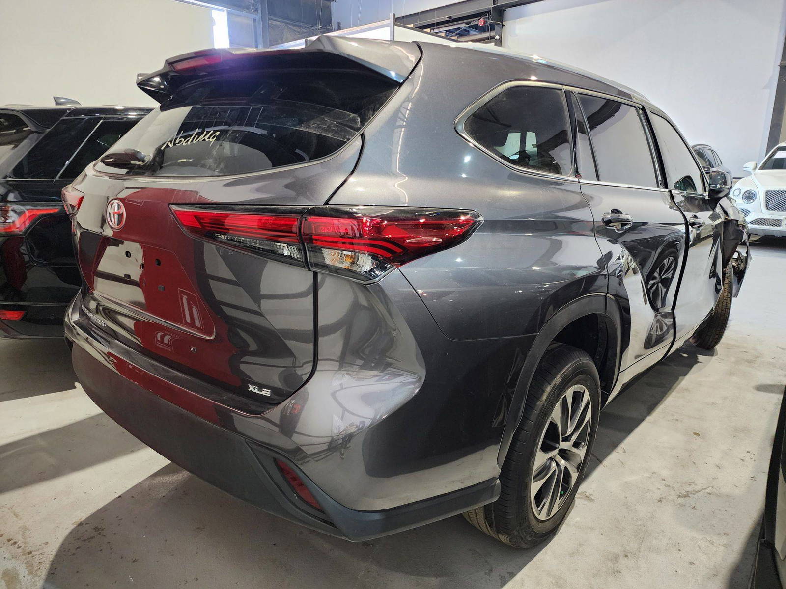 2022 TOYOTA HIGHLANDER — 30589 Miles — Lot 116642 — Al Quoz - Marhaba Auctions Used Cars - Image 3