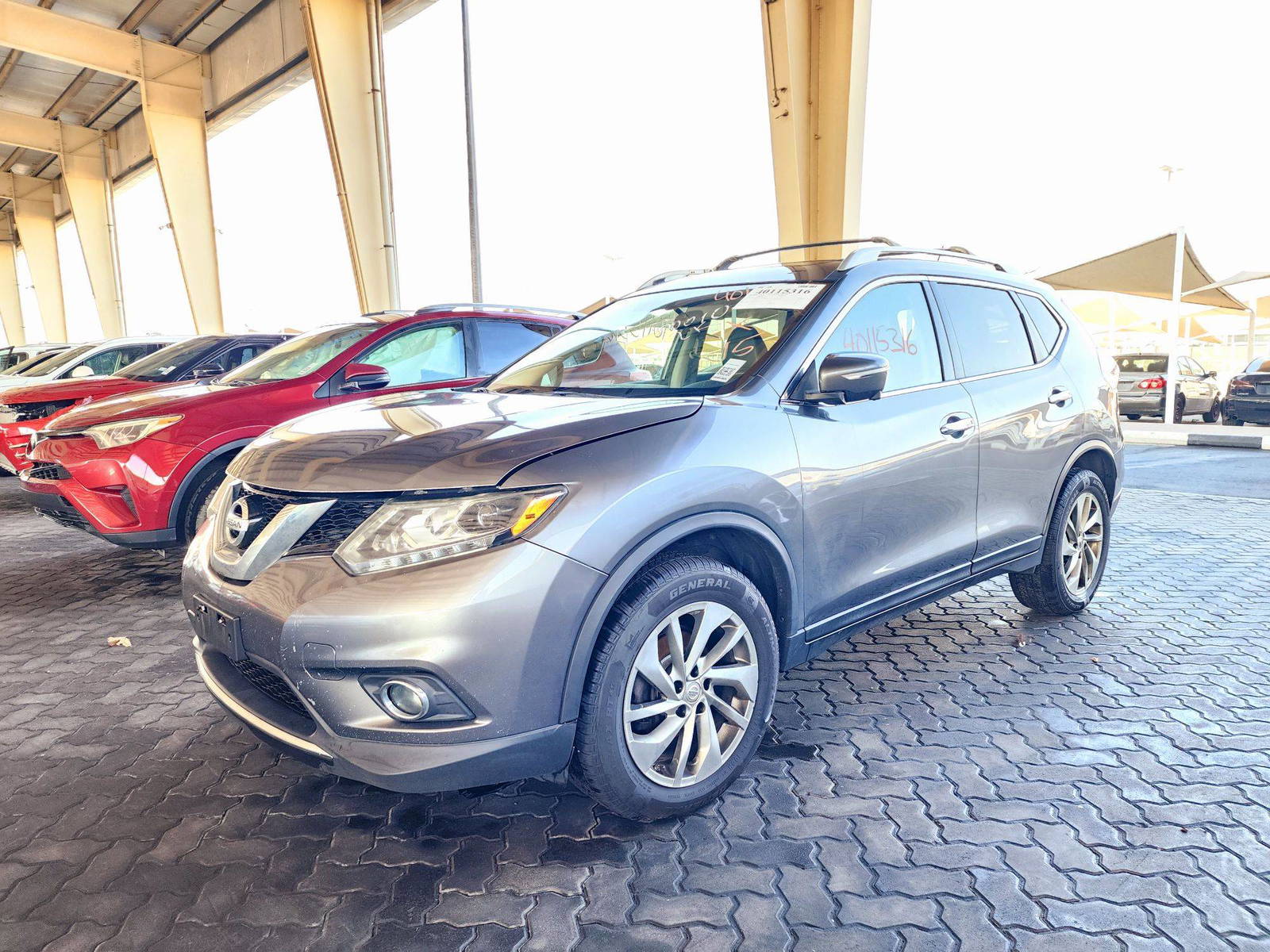 2014 NISSAN ROGUE — 146399 Miles — Lot EC800010 — Souq - Marhaba Auctions Used Cars - Image 5