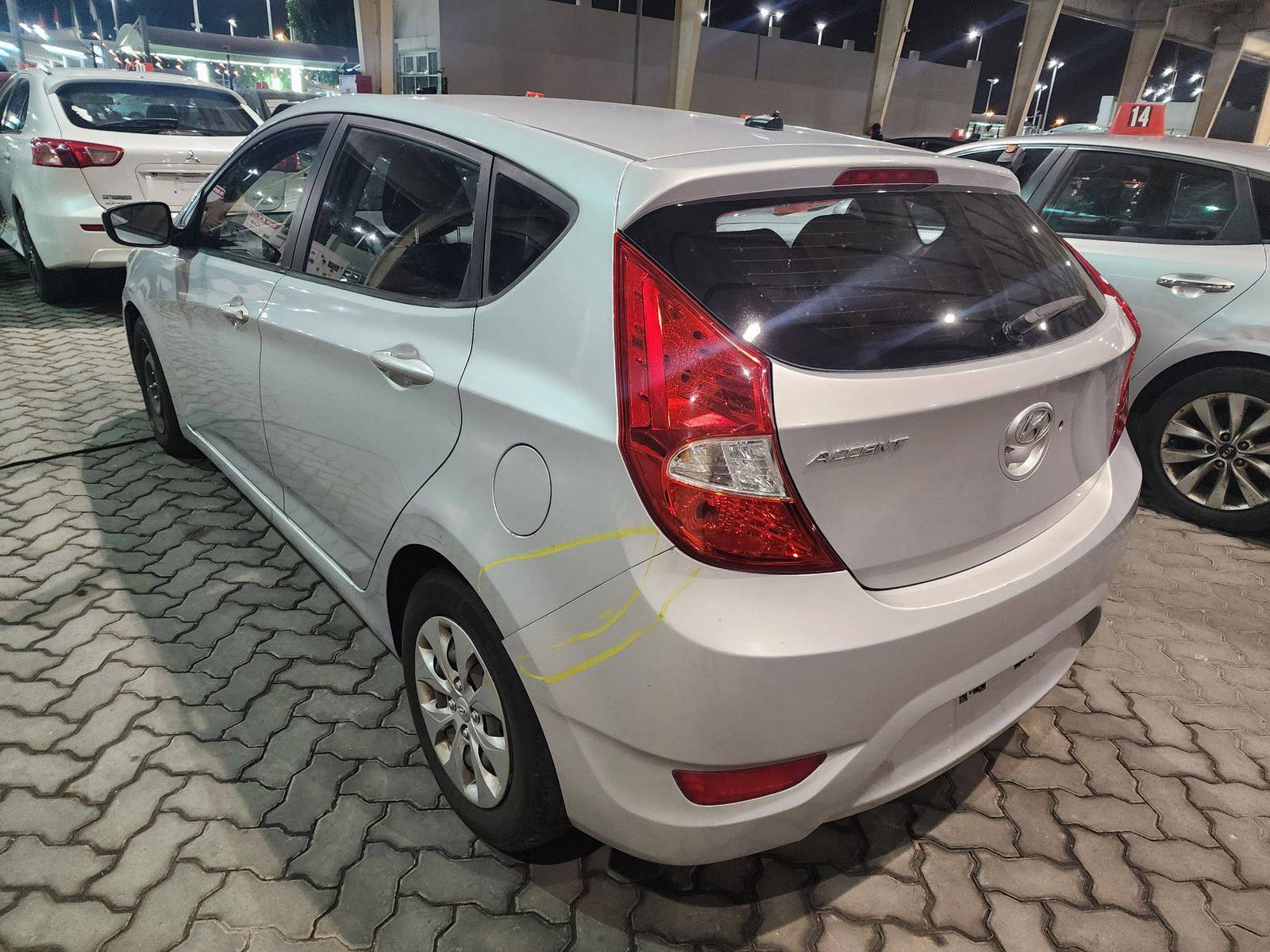 2016 HYUNDAI ACCENT — 130690 Miles — Lot 70594833 - Marhaba Auctions Used Cars - Image 5