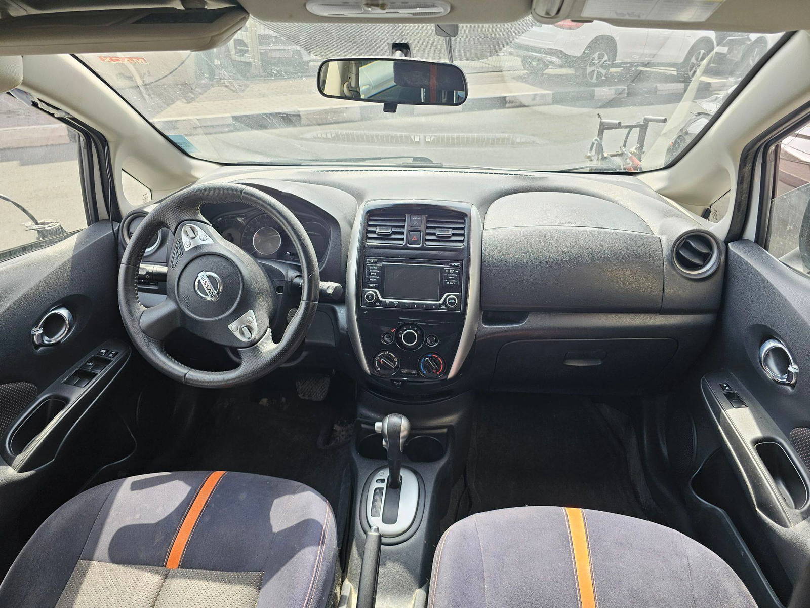 2015 NISSAN VERSA — 169413 KM — Lot 399278 — Souq - Marhaba Auctions Used Cars - Image 6