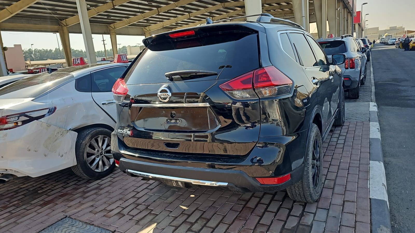 NISSAN ROGUE 2018 - Marhaba Auction Used Cars - Image 11