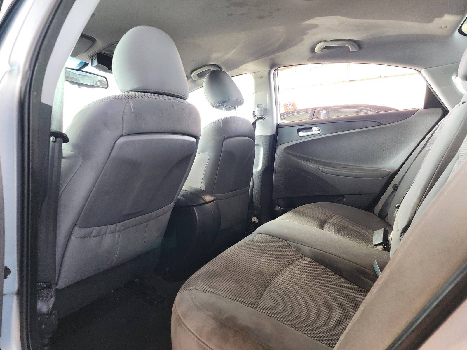 2013 HYUNDAI SONATA — 159 139 Miles — Lot DH682049 — Souq - Marhaba Auctions Used Cars - Image 6