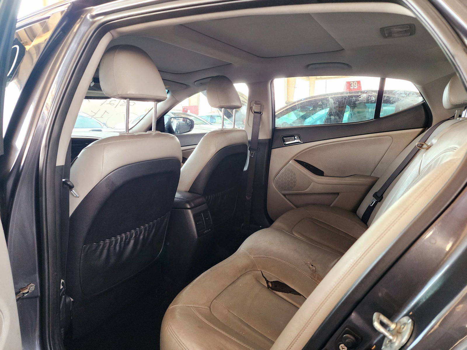 2011 KIA OPTIMA — 141705 Miles — Lot 65234354 — Souq - Marhaba Auctions Used Cars - Image 6