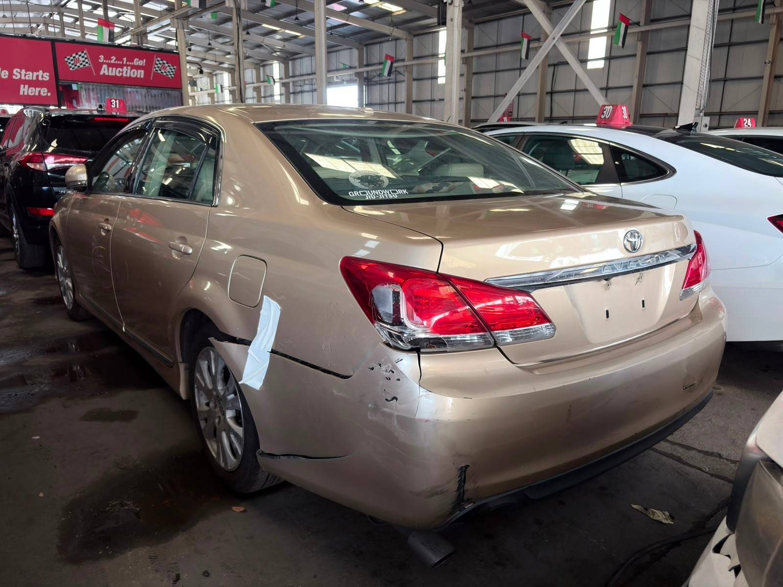 2011 TOYOTA AVALON — 203621 Miles — Lot 437154 — Main - Marhaba Auctions Used Cars - Image 4