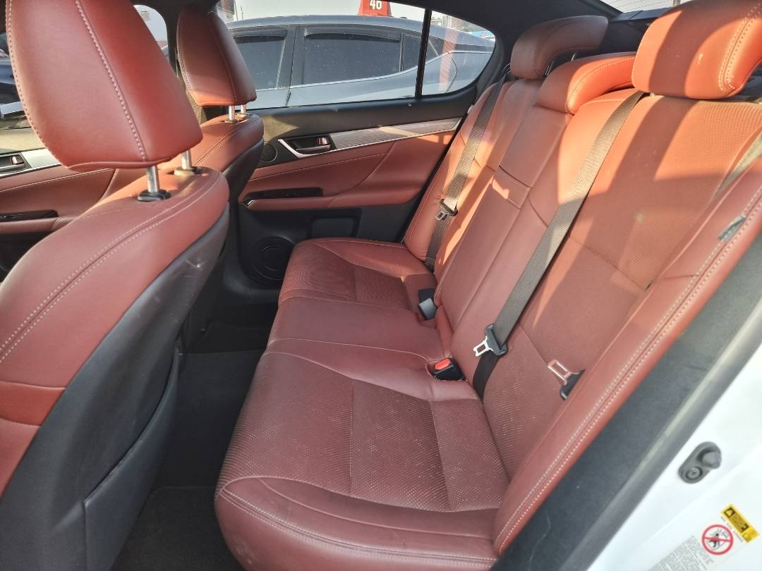 2015 LEXUS GS 350 — 115885 Miles — Lot 215478/ — Ind. 12 - Marhaba Auctions Used Cars - Image 10