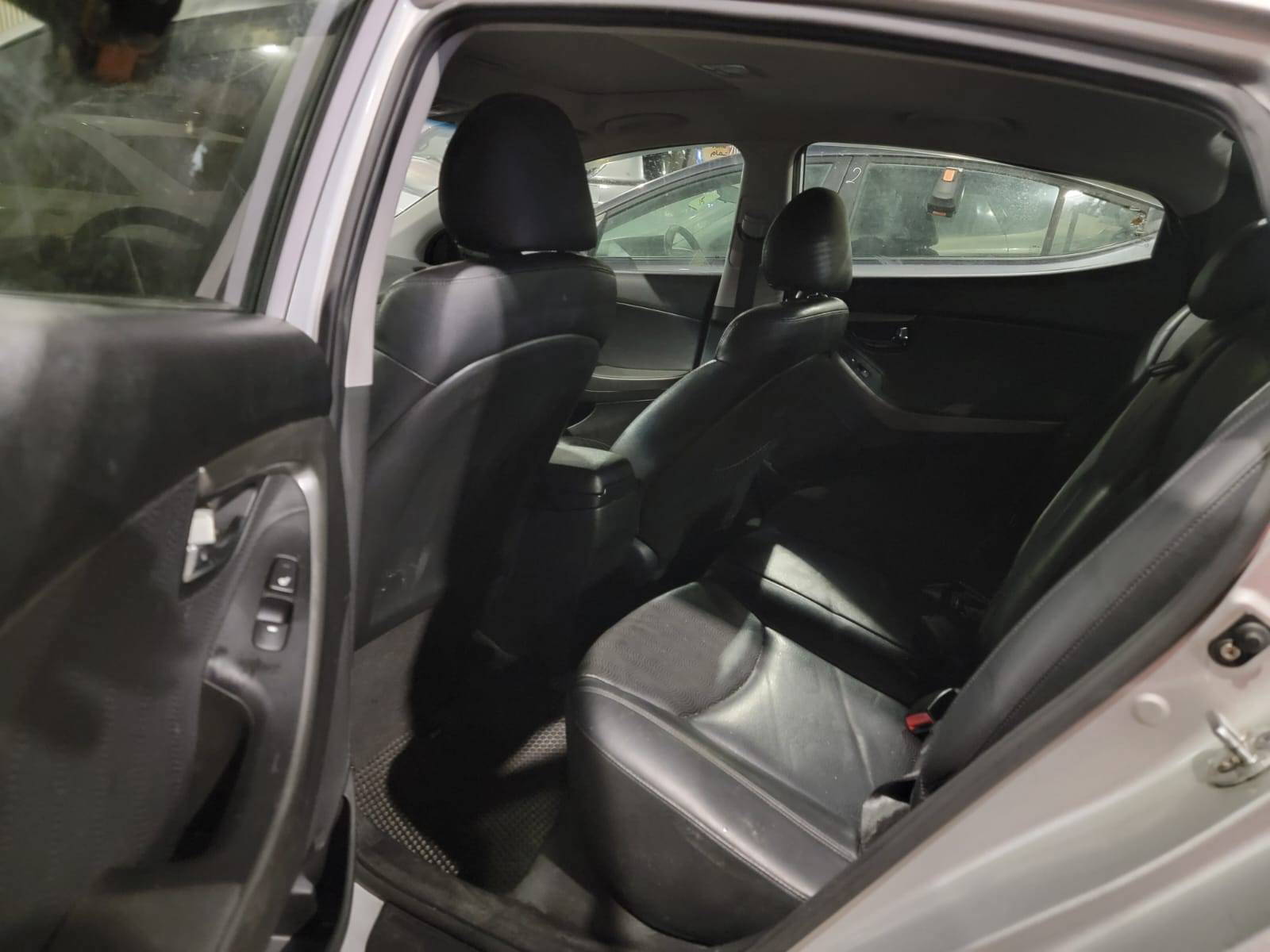 HYUNDAI AVANTE 2011 - Marhaba Auction Used Cars - Image 5