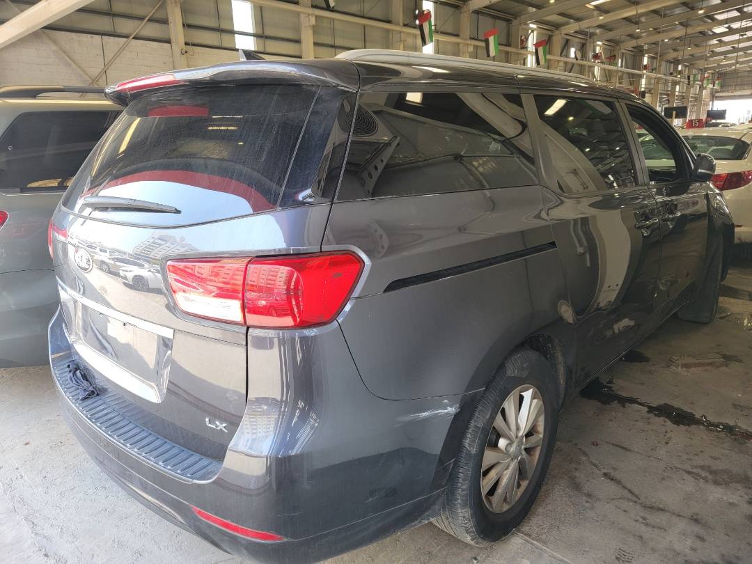 2015 KIA SEDONA — 93598 Miles — Lot 38973270 — Main - Marhaba Auctions Used Cars - Image 5