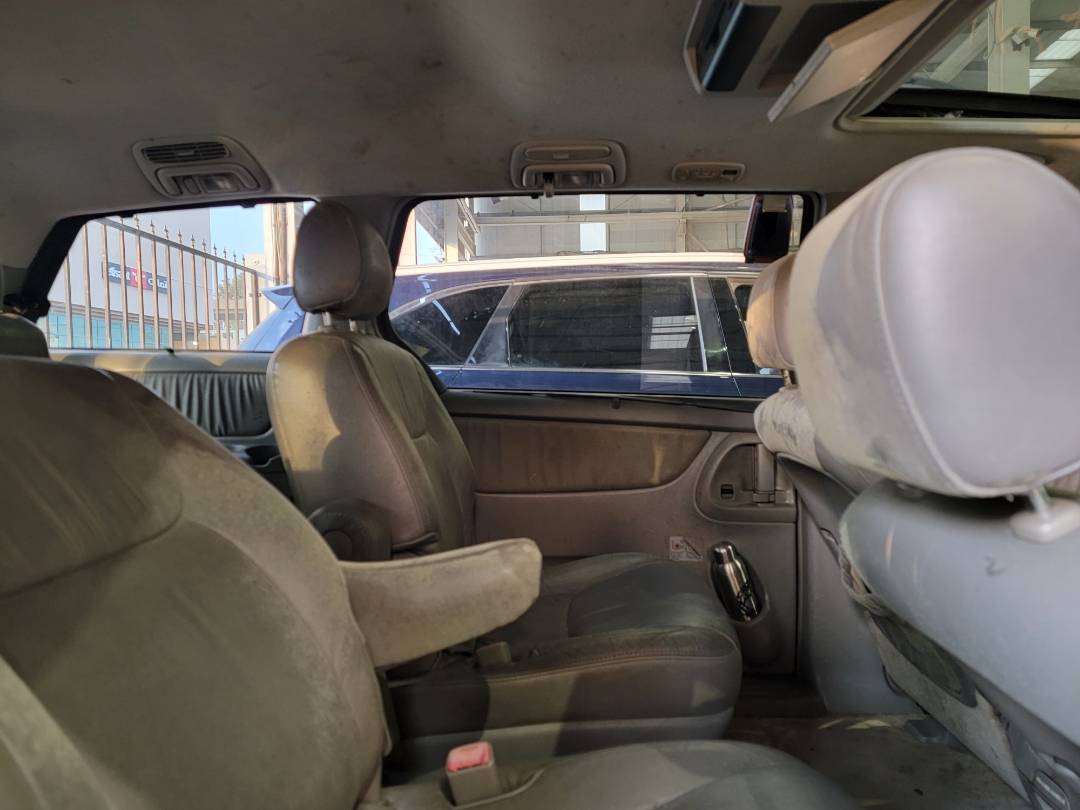 2008 TOYOTA SIENNA — 184941 Miles — Lot 40522124 — Main - Marhaba Auctions Used Cars - Image 5