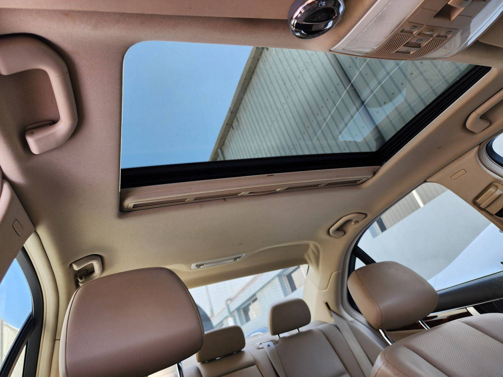 2014 MERCEDES BENZ C300 — 112586 Miles — Lot 44852994 — Al Quoz - Marhaba Auctions Used Cars - Image 9