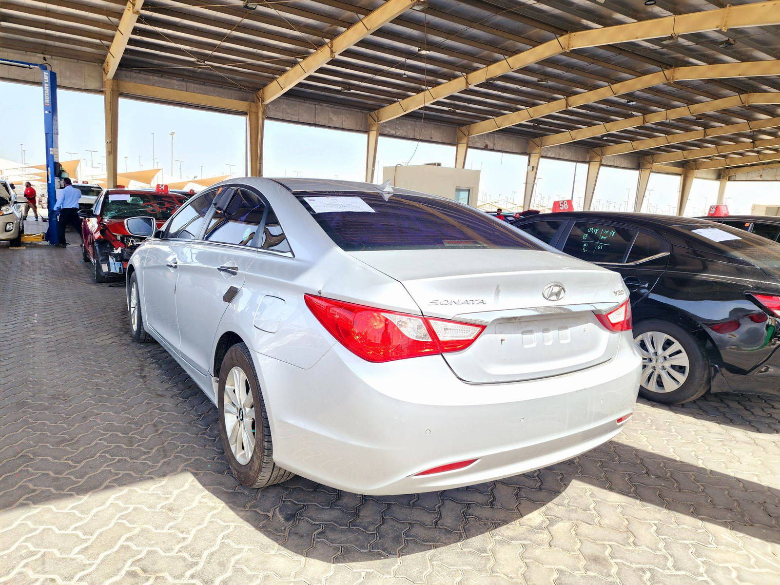 2012 HYUNDAI SONATA — 157704 KM — Lot 390270 — Souq - Marhaba Auctions Used Cars - Image 4