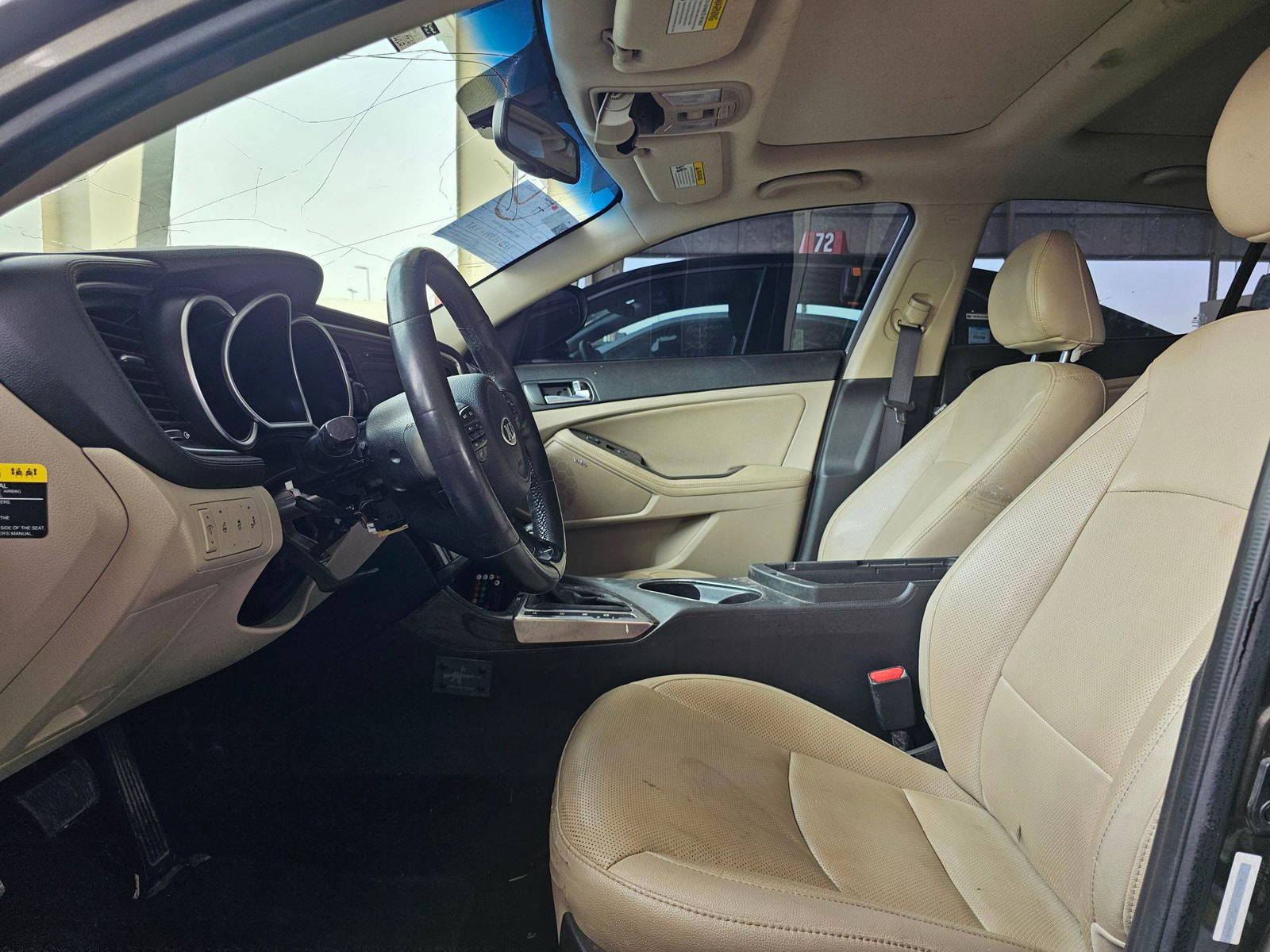 2015 KIA OPTIMA — 156517 Miles — Lot 2FG404167 — Souq - Marhaba Auctions Used Cars - Image 9