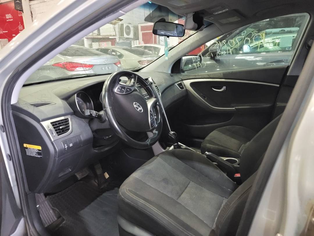 2013 HYUNDAI ELANTRA GT — 225738 KM — Lot 12070815 — Main - Marhaba Auctions Used Cars - Image 6