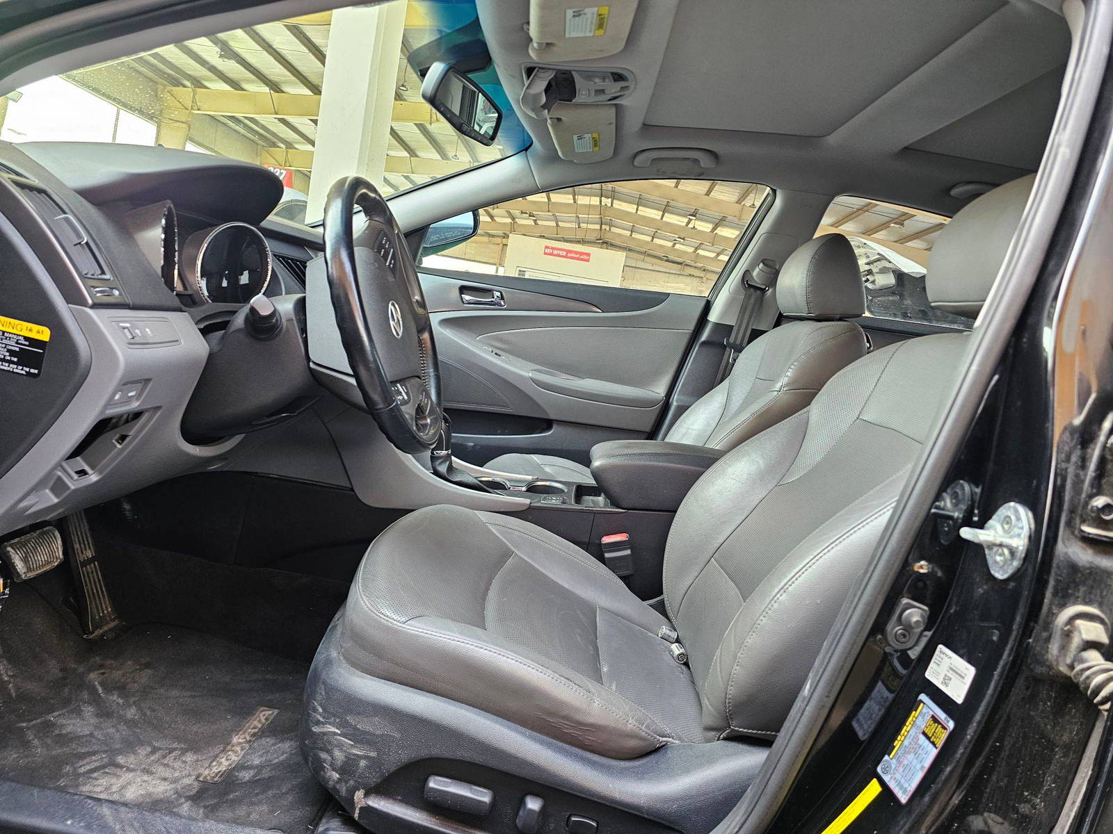 2015 HYUNDAI SONATA — 126004 Miles — Lot 4A49FA123364 — Souq - Marhaba Auctions Used Cars - Image 9
