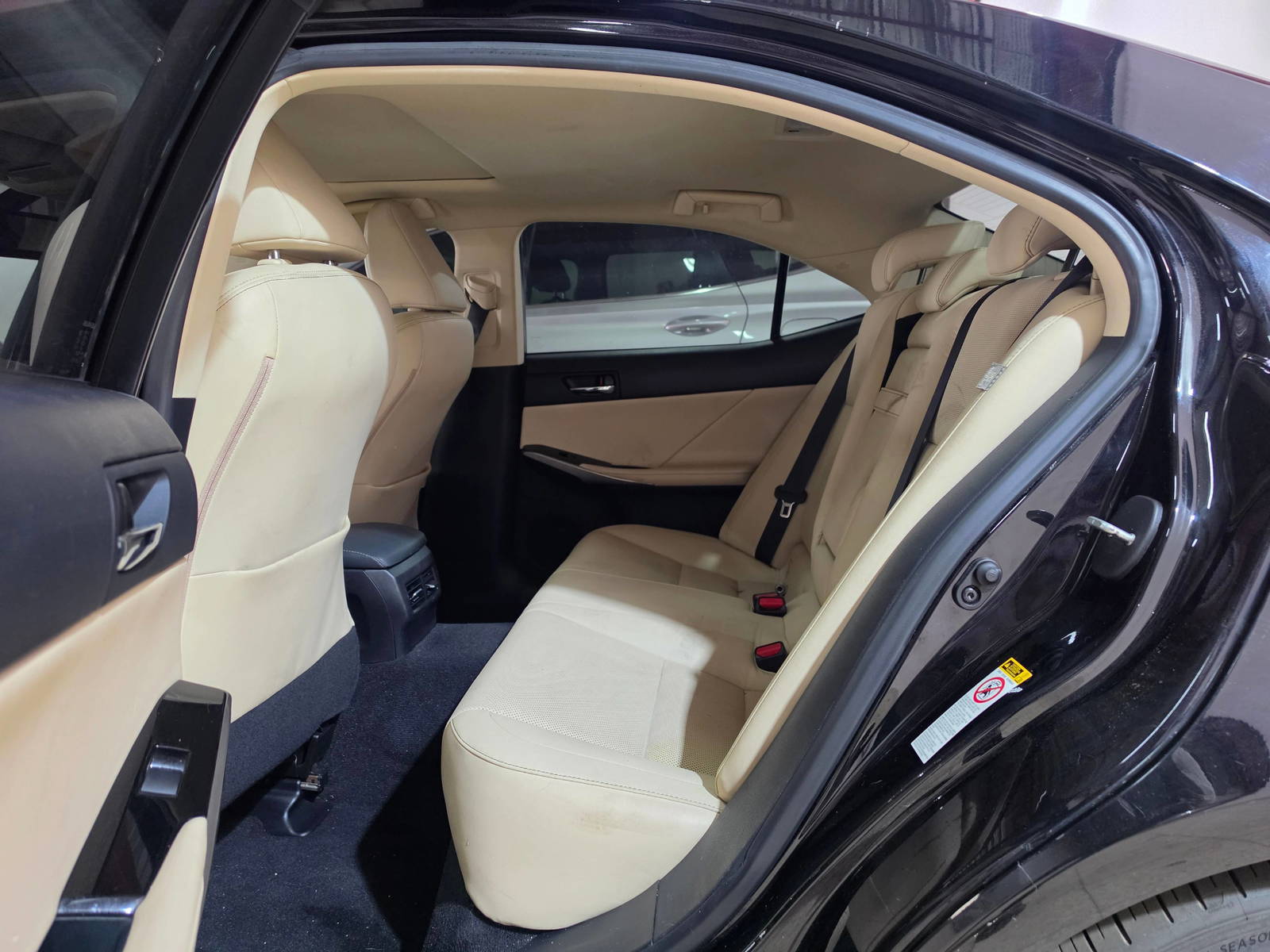 2015 LEXUS IS 250 — 140960 Miles — Lot 94817885 - Marhaba Auctions Used Cars - Image 7