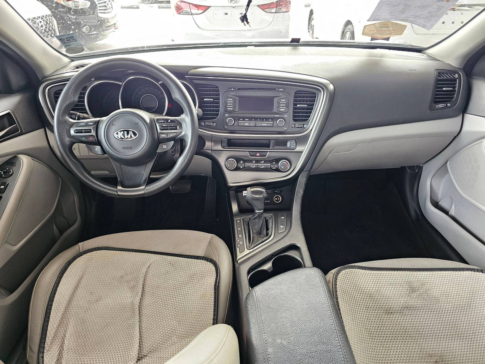 2014 KIA K5 — 177376 KM — Lot 433389 — Souq - Marhaba Auctions Used Cars - Image 7