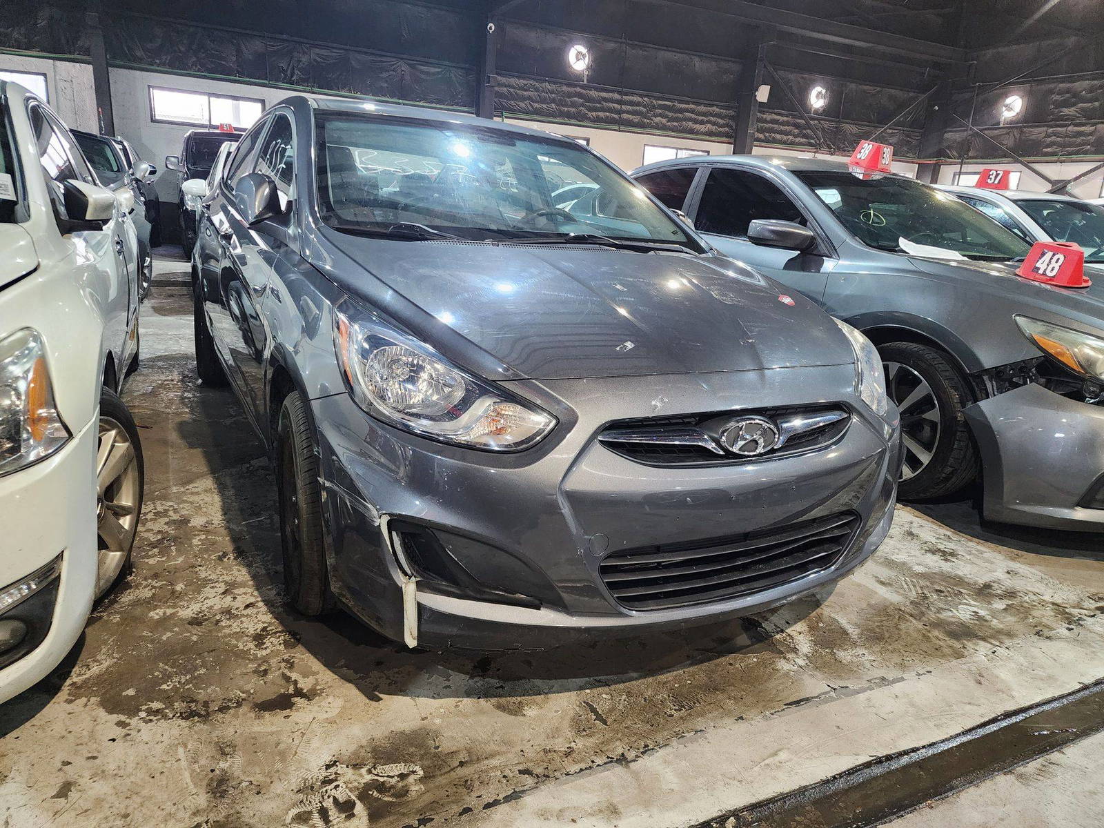 2013 HYUNDAI ACCENT — 121097 KM — Lot 363529 — Al Quoz - Marhaba Auctions Used Cars - Image 4