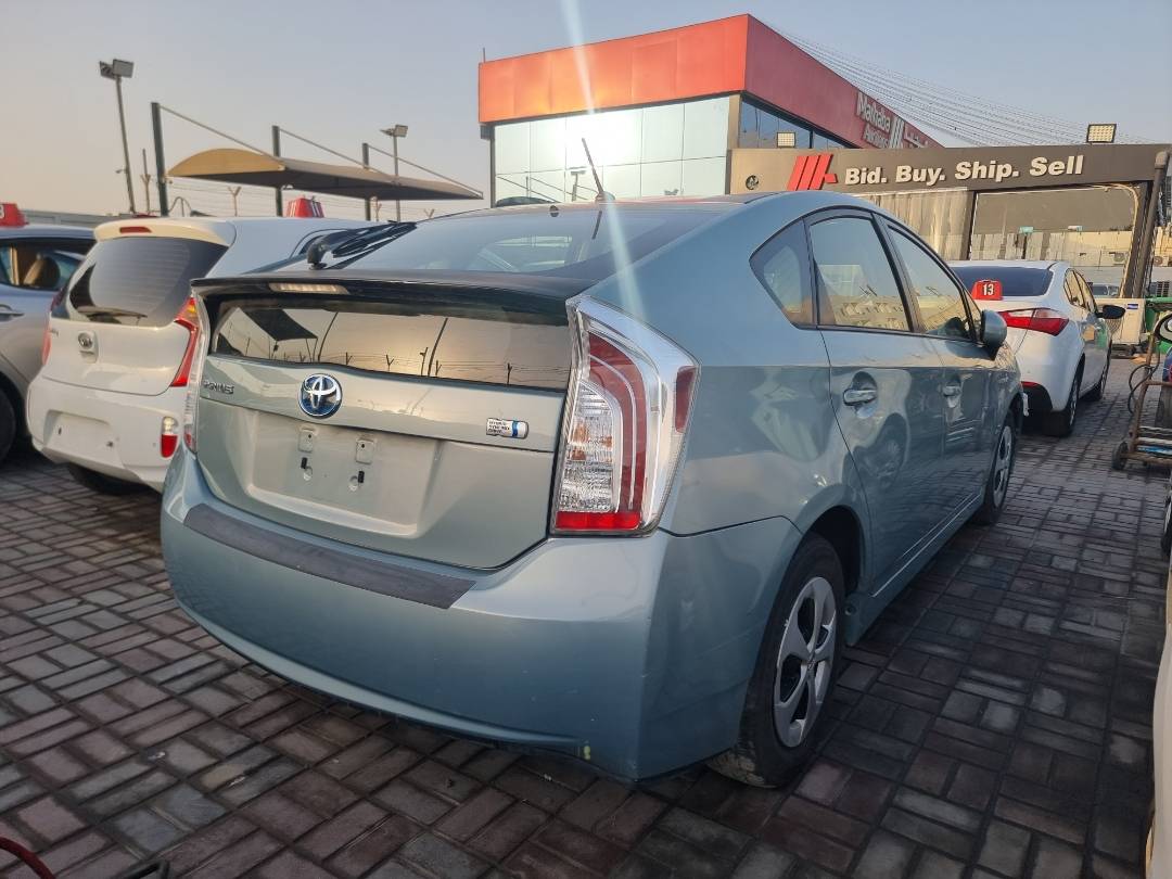 2012 TOYOTA PRIUS — 145149 Miles — Lot 1570358 — Ind. 12 - Marhaba Auctions Used Cars - Image 4