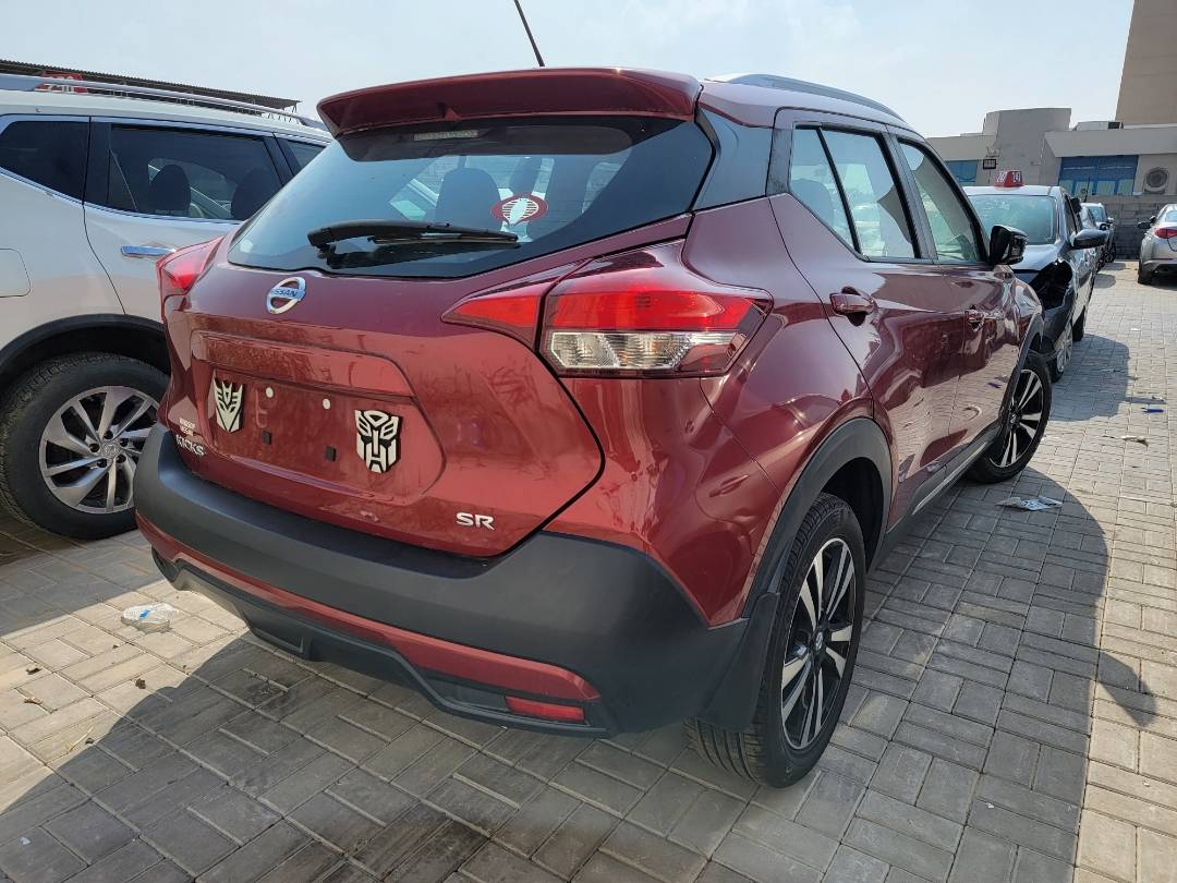 2019 NISSAN KICKS — 58815 Miles — Lot KL495399 - Marhaba Auctions Used Cars - Image 4