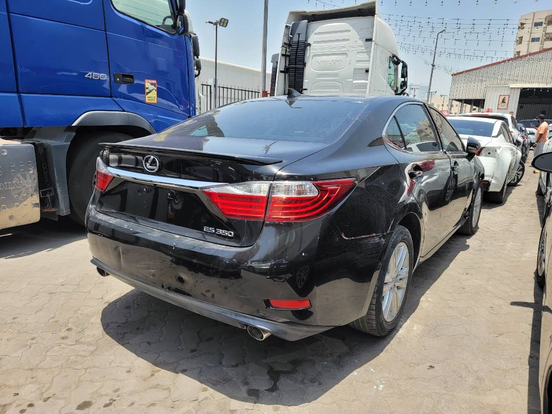 2015 LEXUS ES 350 — 180581 Miles — Lot GXF2155047 — Main - Marhaba Auctions Used Cars - Image 3