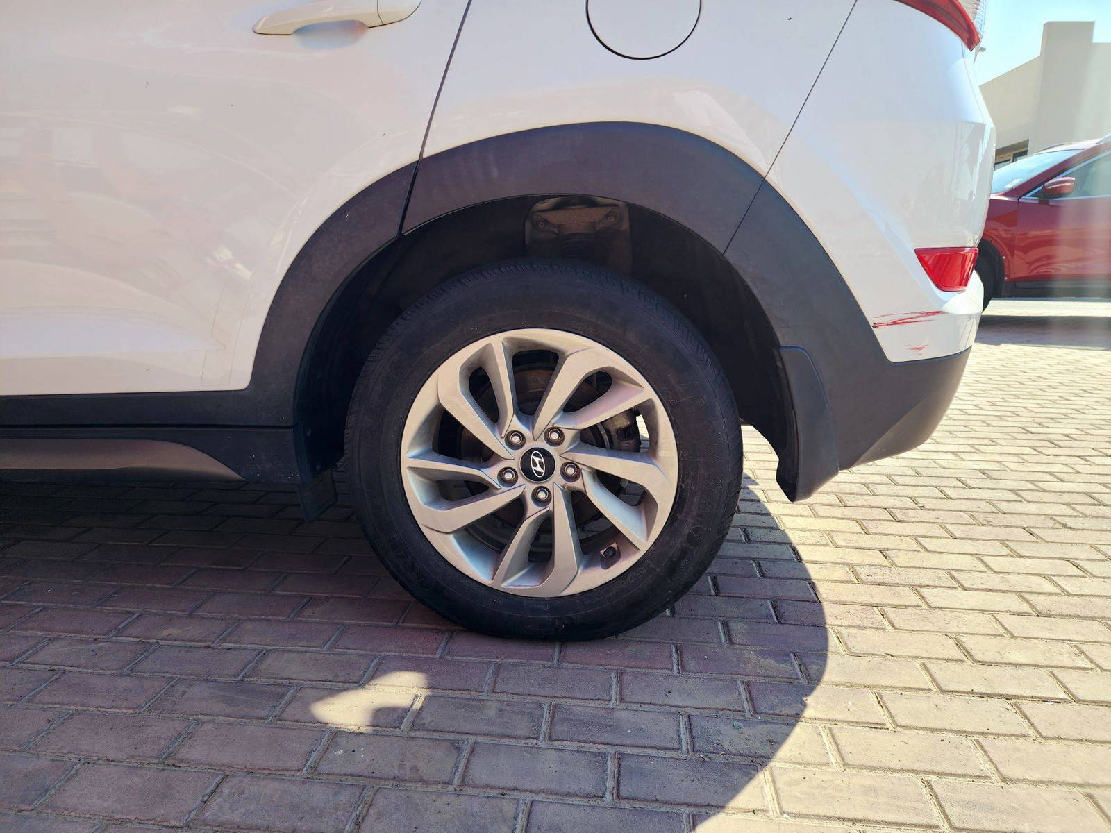 2016 HYUNDAI TUCSON — 124846 Miles — Lot 72065743 — Souq - Marhaba Auctions Used Cars - Image 10
