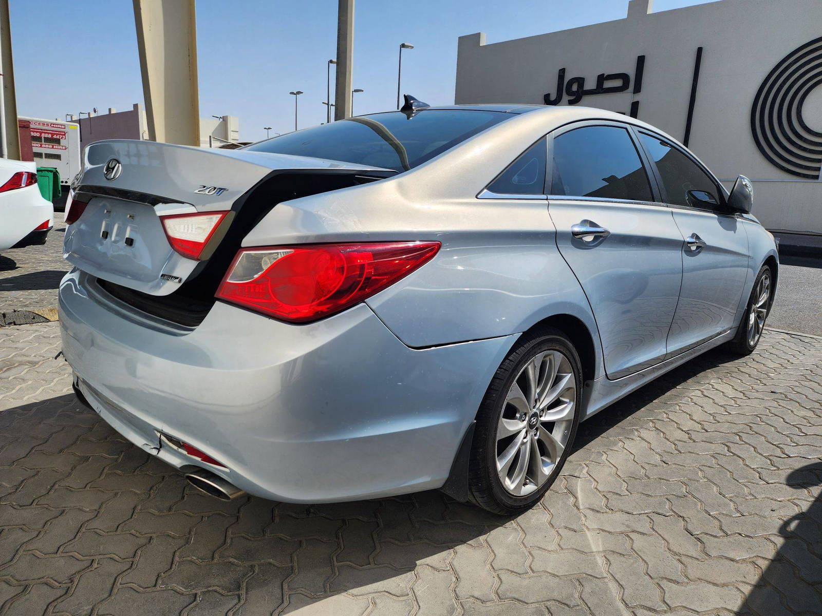 2012 HYUNDAI SONATA — 164563 Miles — Lot 64063004 — Souq - Marhaba Auctions Used Cars - Image 4