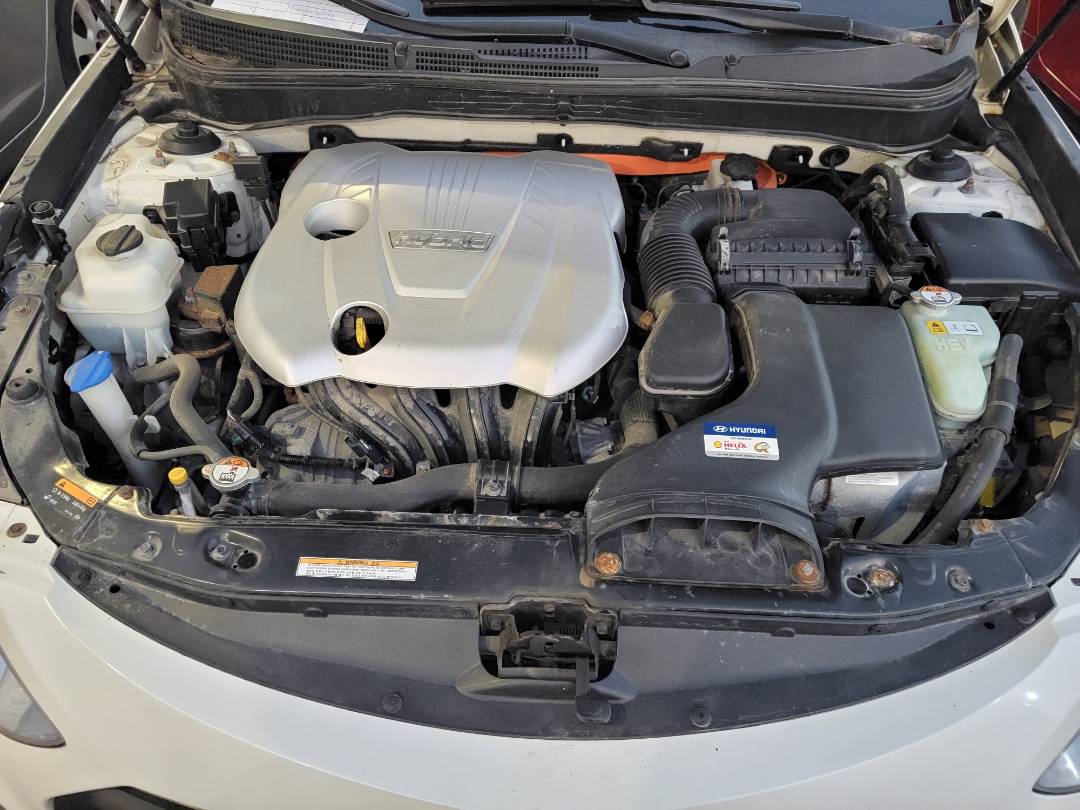 2013 HYUNDAI SONATA — 202174 KM — Lot 087800 — Souq - Marhaba Auctions Used Cars - Image 9