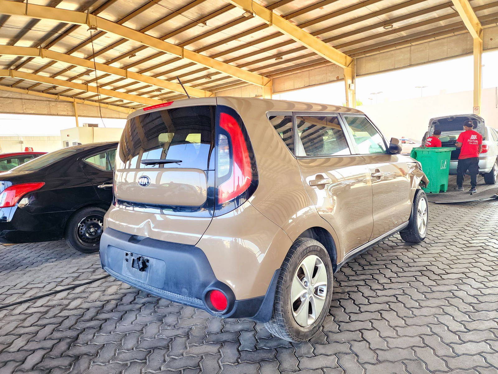 2014 KIA SOUL — 145540 Miles — Lot 59930644 — Souq - Marhaba Auctions Used Cars - Image 3