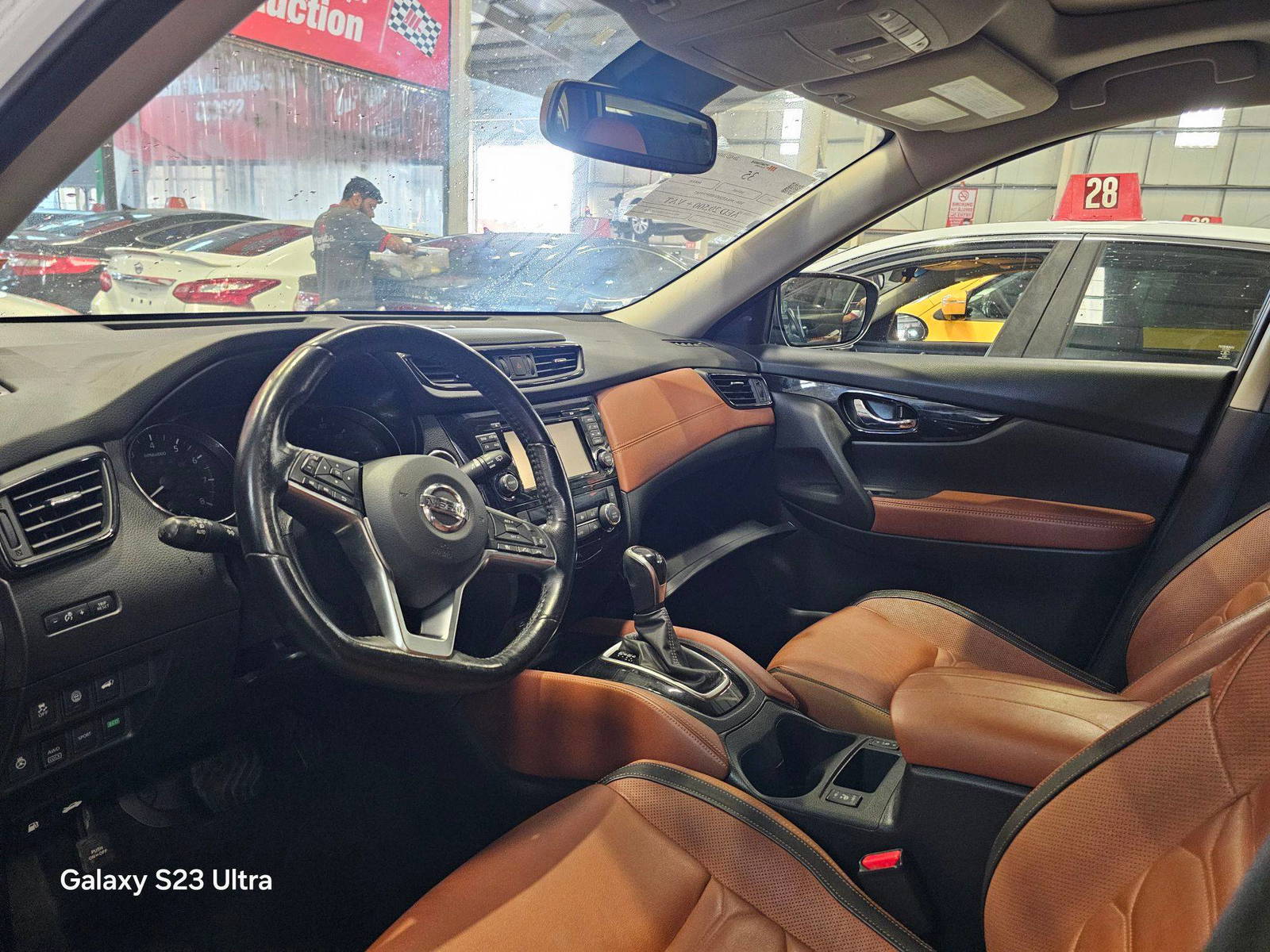 2017 NISSAN ROGUE — 120715 Miles — Lot 4HW277387 — Main - Marhaba Auctions Used Cars - Image 8