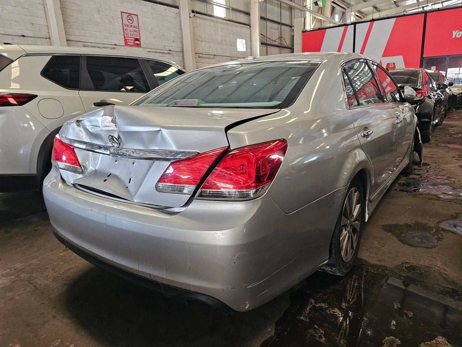 TOYOTA AVALON 2012 - Marhaba Auction Used Cars - Image 4